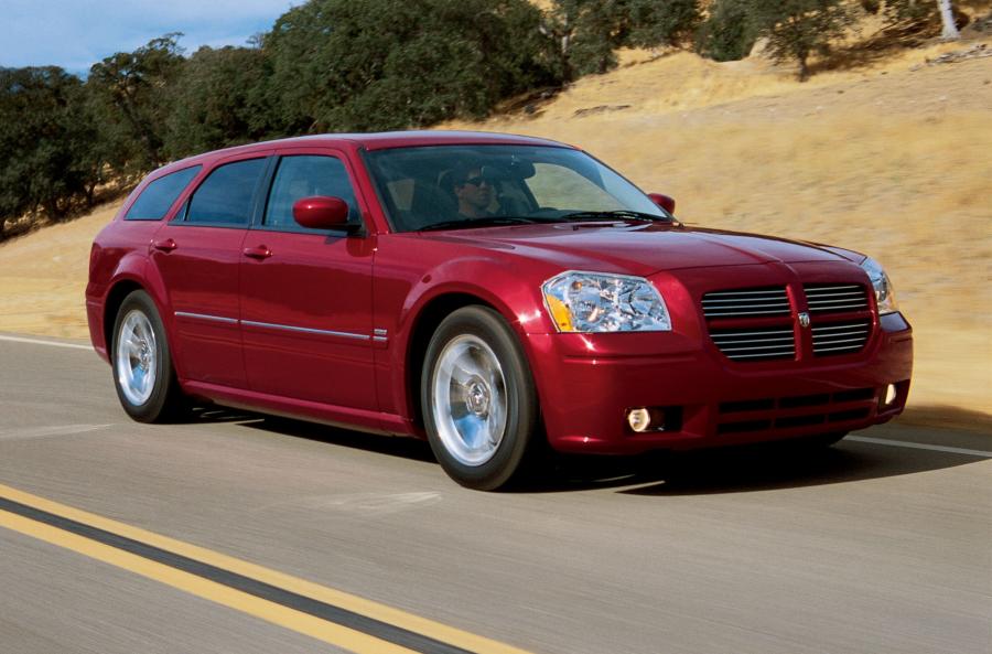  Dodge Magnum R/T 2005 года  (фото 16 из 39)